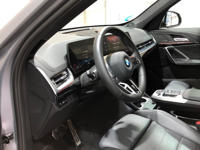 BMW X1 sDrive20d color Gris. Año 2024. 120KW(163CV). Diésel. En concesionario Movilnorte Las Rozas de Madrid