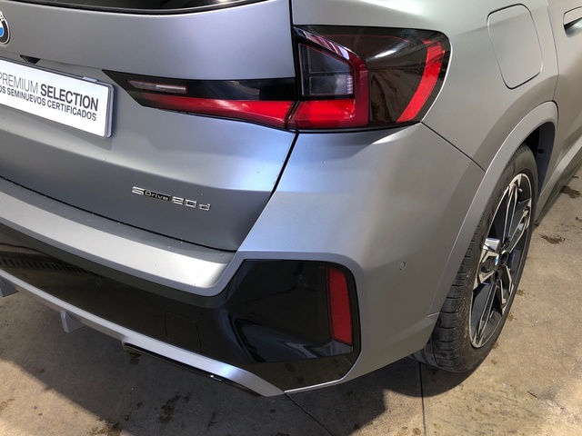 BMW X1 sDrive20d color Gris. Año 2024. 120KW(163CV). Diésel. En concesionario Movilnorte Las Rozas de Madrid