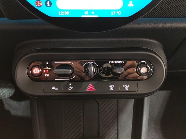 fotoG 16 del MINI MINI 5 Puertas Cooper C 115 kW (156 CV) 156cv Gasolina del 2024 en Madrid