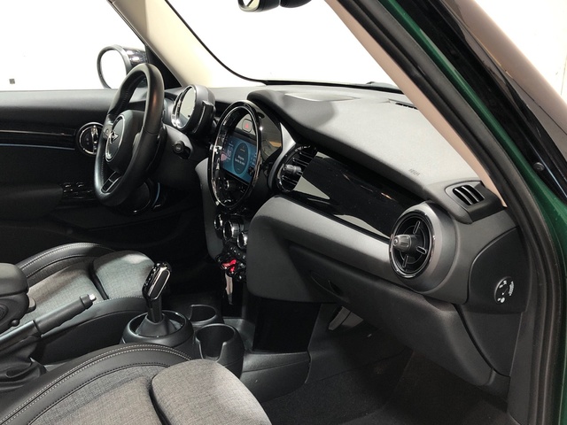 fotoG 7 del MINI MINI 5 Puertas Cooper S 131 kW (178 CV) 178cv Gasolina del 2022 en Madrid