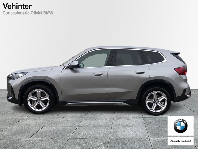 BMW X1 sDrive18d color Gris Plata. Año 2025. 110KW(150CV). Diésel. En concesionario Vehinter Getafe de Madrid