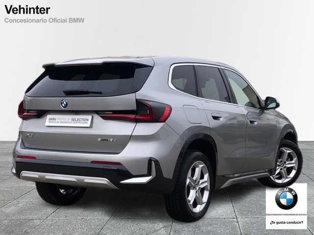 BMW X1 sDrive18d color Gris Plata. Año 2025. 110KW(150CV). Diésel. En concesionario Vehinter Getafe de Madrid