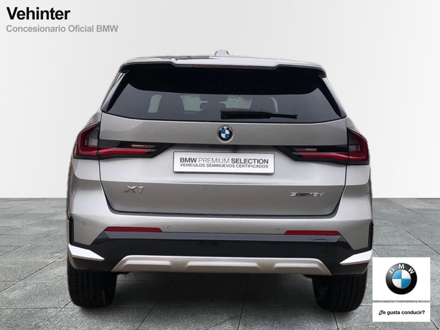 BMW X1 sDrive18d color Gris Plata. Año 2025. 110KW(150CV). Diésel. En concesionario Vehinter Getafe de Madrid