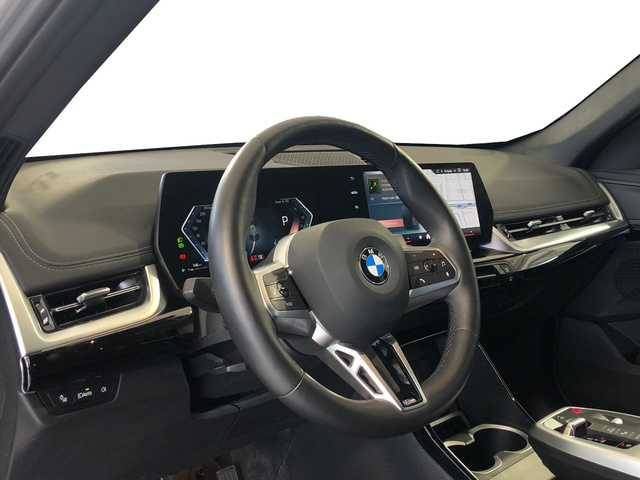 BMW X1 sDrive18d color Gris Plata. Año 2025. 110KW(150CV). Diésel. En concesionario Vehinter Getafe de Madrid