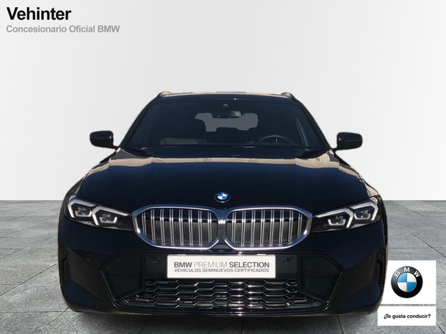BMW Serie 3 320d Touring color Negro. Año 2024. 140KW(190CV). Diésel. En concesionario Vehinter Getafe de Madrid