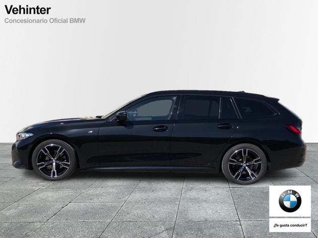 BMW Serie 3 320d Touring color Negro. Año 2024. 140KW(190CV). Diésel. En concesionario Vehinter Getafe de Madrid