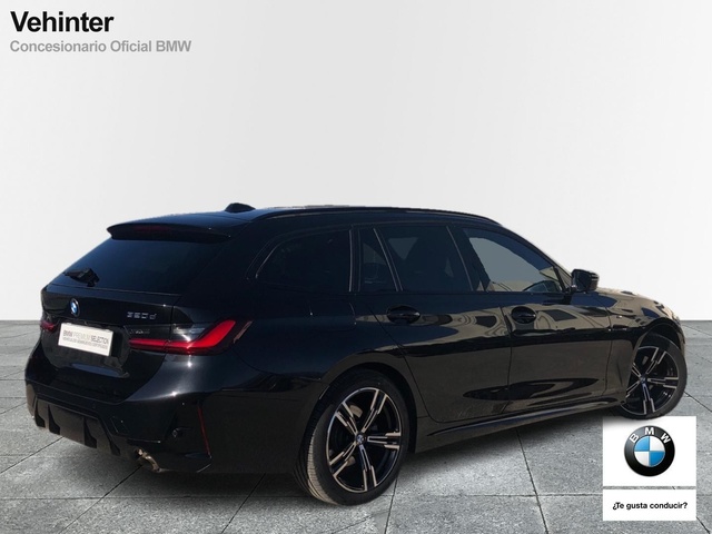 BMW Serie 3 320d Touring color Negro. Año 2024. 140KW(190CV). Diésel. En concesionario Vehinter Getafe de Madrid