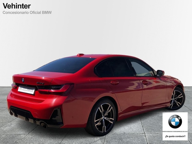 BMW Serie 3 318d color Rojo. Año 2024. 110KW(150CV). Diésel. En concesionario Momentum S.A. de Madrid