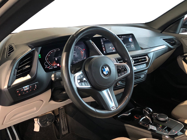 BMW Serie 2 220i Gran Coupe color Rojo. Año 2021. 131KW(178CV). Gasolina. En concesionario Vehinter Alcorcón de Madrid