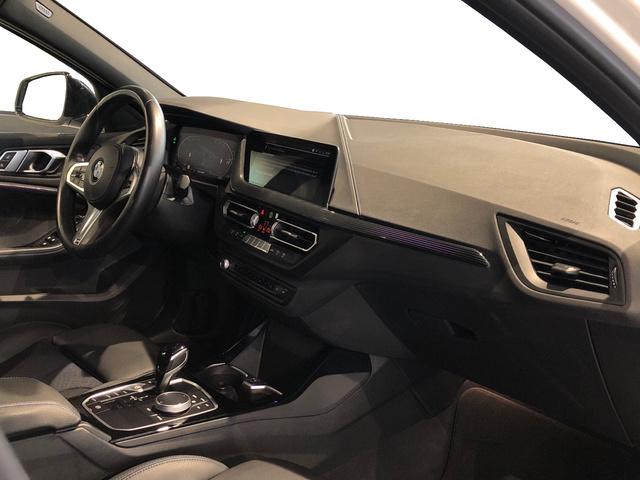 BMW Serie 1 116d color Blanco. Año 2023. 85KW(116CV). Diésel. En concesionario Vehinter Alcorcón de Madrid