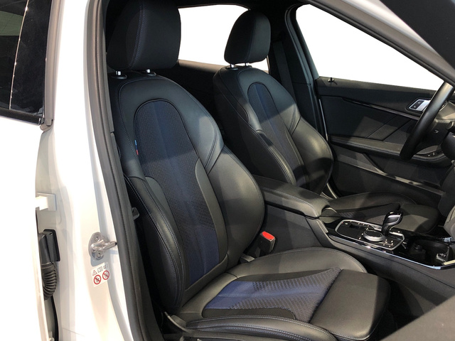 BMW Serie 1 116d color Blanco. Año 2023. 85KW(116CV). Diésel. En concesionario Vehinter Alcorcón de Madrid