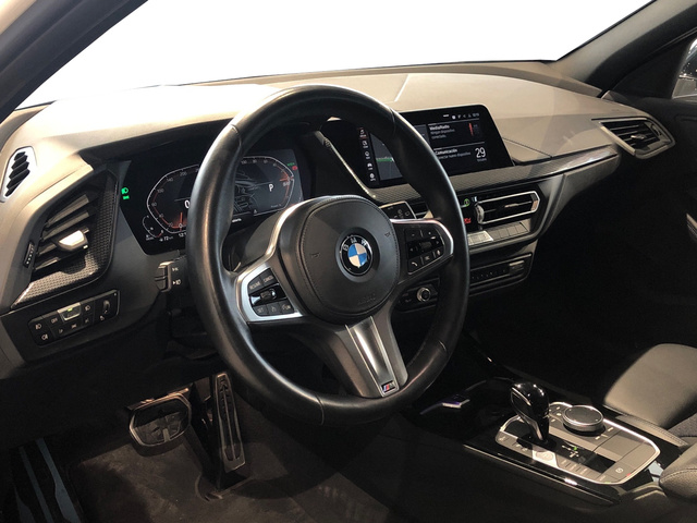 BMW Serie 1 116d color Blanco. Año 2023. 85KW(116CV). Diésel. En concesionario Vehinter Alcorcón de Madrid