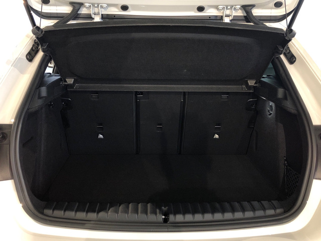 BMW Serie 1 116d color Blanco. Año 2023. 85KW(116CV). Diésel. En concesionario Vehinter Alcorcón de Madrid