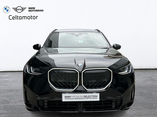 BMW X3 xDrive20d color Negro. Año 2025. 145KW(197CV). Diésel. En concesionario Celtamotor Vigo de Pontevedra