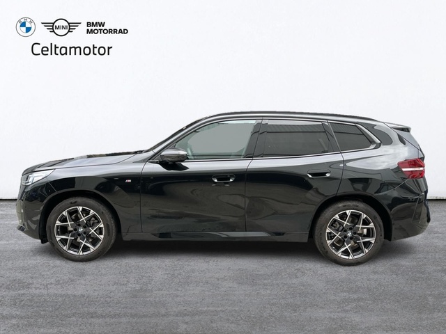 BMW X3 xDrive20d color Negro. Año 2025. 145KW(197CV). Diésel. En concesionario Celtamotor Vigo de Pontevedra