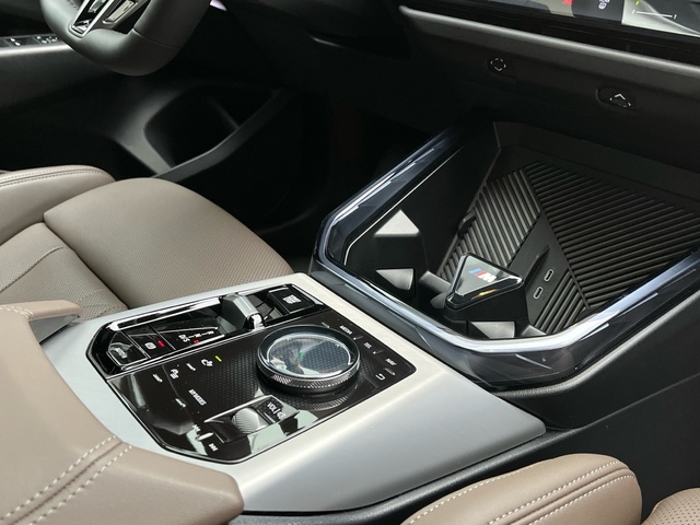 BMW X3 xDrive20d color Negro. Año 2025. 145KW(197CV). Diésel. En concesionario Celtamotor Vigo de Pontevedra