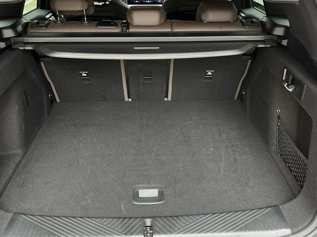 BMW X3 xDrive20d color Negro. Año 2025. 145KW(197CV). Diésel. En concesionario Celtamotor Vigo de Pontevedra