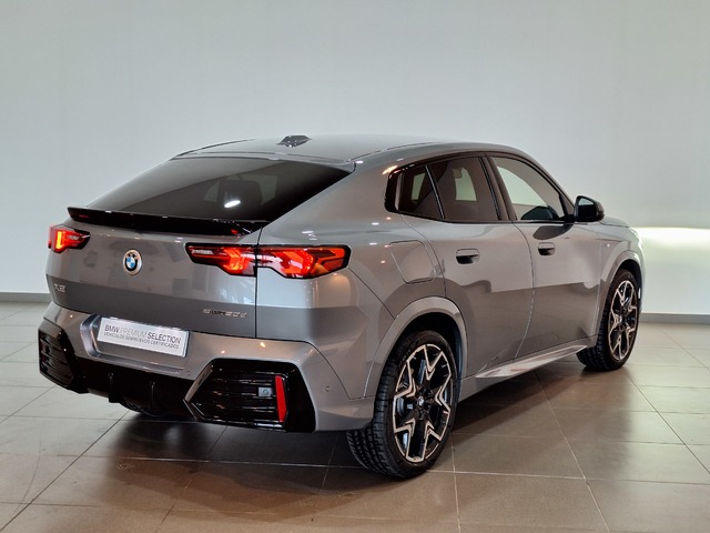 BMW X2 sDrive20d color Gris. Año 2025. 120KW(163CV). Diésel. En concesionario Tormes Motor de Salamanca