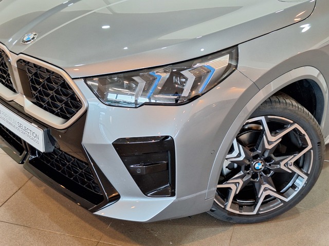 BMW X2 sDrive20d color Gris. Año 2025. 120KW(163CV). Diésel. En concesionario Tormes Motor de Salamanca