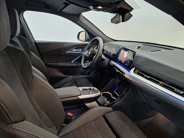 BMW X2 sDrive20d color Gris. Año 2025. 120KW(163CV). Diésel. En concesionario Tormes Motor de Salamanca