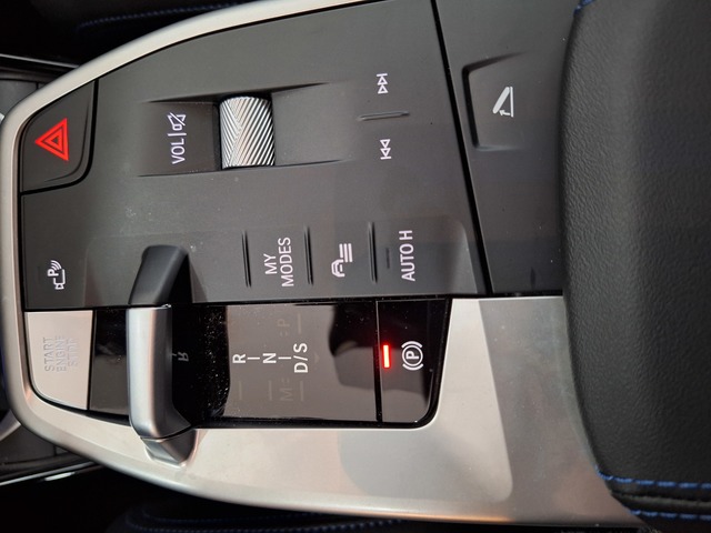 BMW X2 sDrive20d color Gris. Año 2025. 120KW(163CV). Diésel. En concesionario Tormes Motor de Salamanca