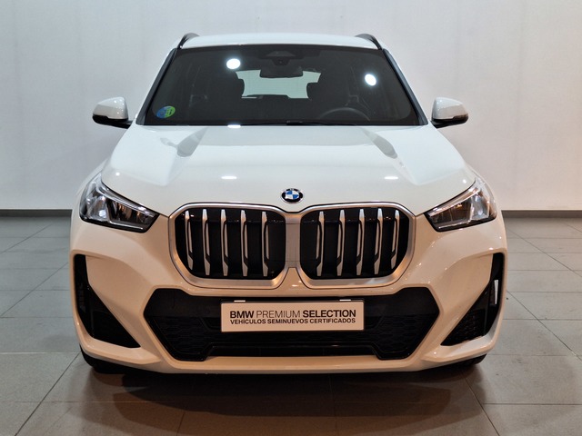 BMW X1 sDrive20d color Blanco. Año 2025. 120KW(163CV). Diésel. En concesionario Tormes Motor de Salamanca