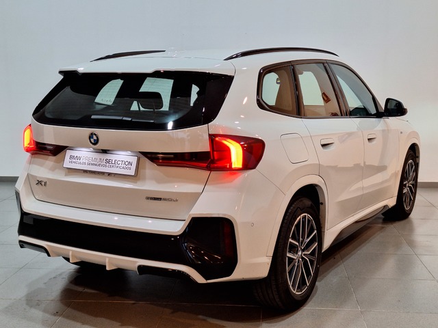 BMW X1 sDrive20d color Blanco. Año 2025. 120KW(163CV). Diésel. En concesionario Tormes Motor de Salamanca