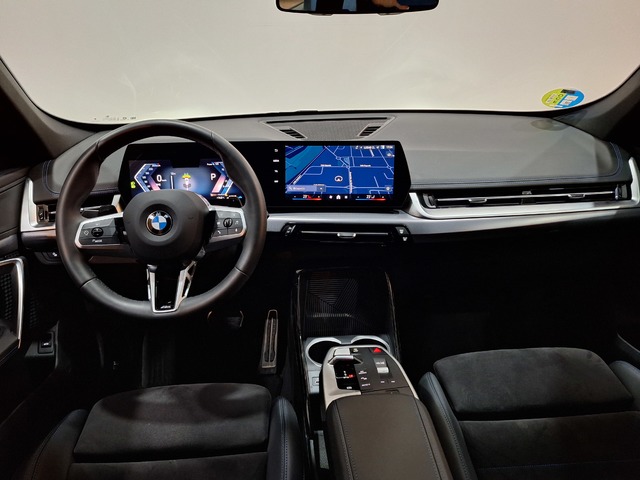 BMW X1 sDrive20d color Blanco. Año 2025. 120KW(163CV). Diésel. En concesionario Tormes Motor de Salamanca