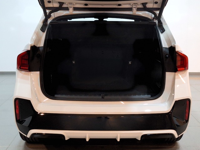 BMW X1 sDrive20d color Blanco. Año 2025. 120KW(163CV). Diésel. En concesionario Tormes Motor de Salamanca