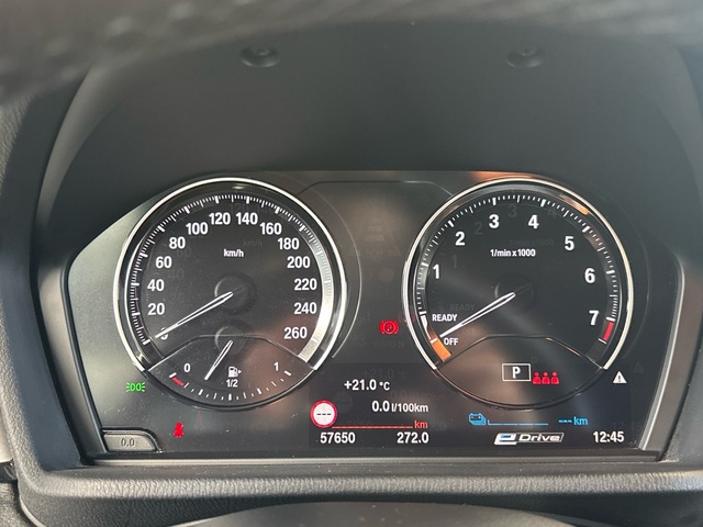 BMW X2 xDrive25e color Blanco. Año 2021. 162KW(220CV). Híbrido Electro/Gasolina. En concesionario Pruna Motor de Barcelona