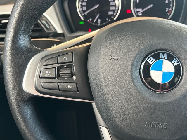 BMW X2 xDrive25e color Blanco. Año 2021. 162KW(220CV). Híbrido Electro/Gasolina. En concesionario Pruna Motor de Barcelona