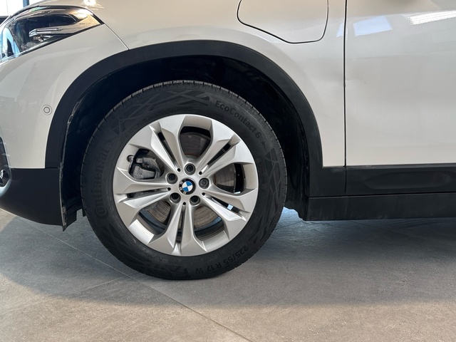 BMW X2 xDrive25e color Blanco. Año 2021. 162KW(220CV). Híbrido Electro/Gasolina. En concesionario Pruna Motor de Barcelona