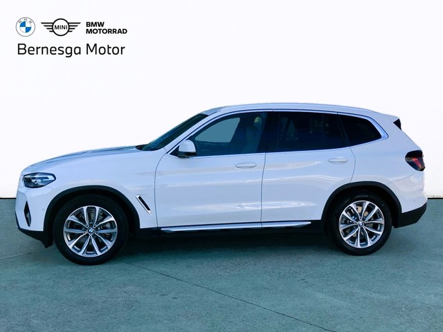 BMW X3 xDrive20d color Blanco. Año 2022. 140KW(190CV). Diésel. En concesionario Bernesga Motor León (Bmw y Mini) de León