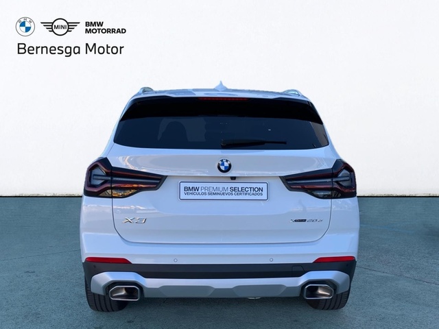 BMW X3 xDrive20d color Blanco. Año 2022. 140KW(190CV). Diésel. En concesionario Bernesga Motor León (Bmw y Mini) de León