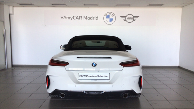 BMW Z4 sDrive20i Cabrio color Blanco. Año 2021. 145KW(197CV). Gasolina. En concesionario BYmyCAR Madrid - Alcalá de Madrid