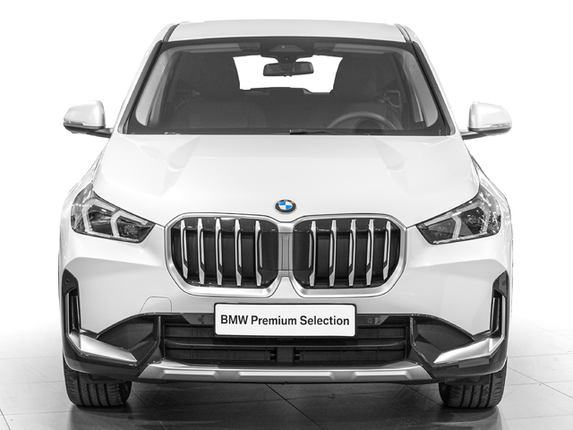 BMW X1 xDrive30e color Blanco. Año 2024. 240KW(326CV). Híbrido Electro/Gasolina. En concesionario Caetano Cuzco, Alcalá de Madrid