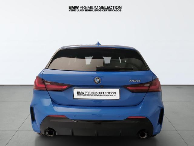 BMW Serie 1 118d color Azul. Año 2023. 110KW(150CV). Diésel. En concesionario Automotor Premium Velázquez - Málaga de Málaga