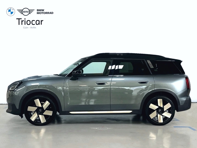 fotoG 2 del MINI MINI Countryman C 125 kW (170 CV) 170cv Gasolina del 2024 en Asturias