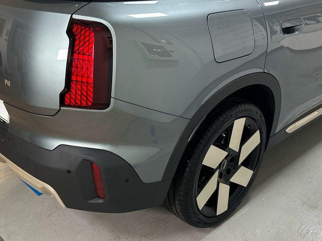 fotoG 12 del MINI MINI Countryman C 125 kW (170 CV) 170cv Gasolina del 2024 en Asturias