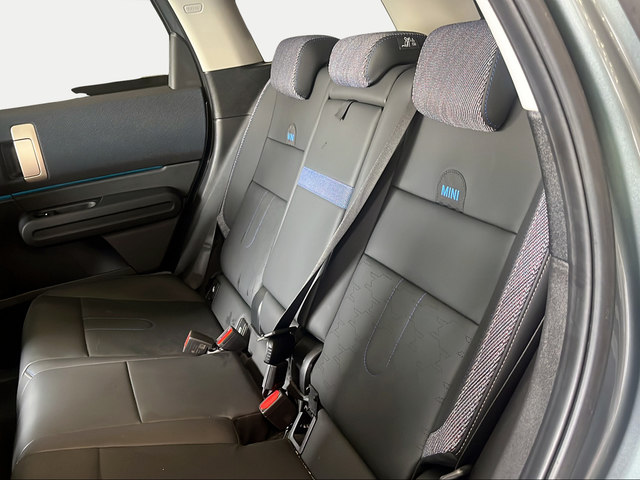 fotoG 8 del MINI MINI Countryman E 150 kW (204 CV) 204cv Eléctrico del 2024 en Granada