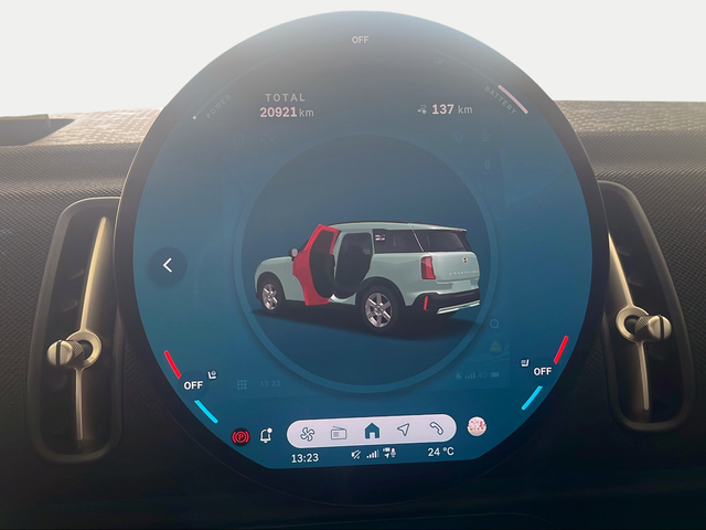 fotoG 14 del MINI MINI Countryman E 150 kW (204 CV) 204cv Eléctrico del 2024 en Granada