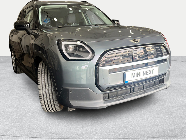 fotoG 16 del MINI MINI Countryman E 150 kW (204 CV) 204cv Eléctrico del 2024 en Granada