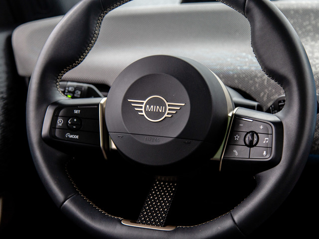 fotoG 15 del MINI MINI 3 Puertas Cooper SE 160 kW (218 CV) 218cv Eléctrico del 2024 en Alicante