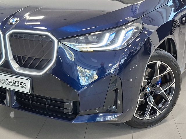 BMW X3 xDrive20d color Azul. Año 2025. 145KW(197CV). Diésel. En concesionario Automoviles Bertolin, S.L. de Valencia