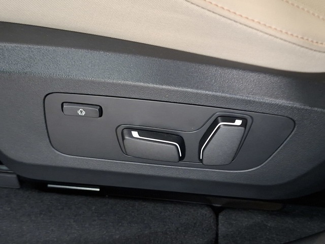 BMW X3 xDrive20d color Azul. Año 2025. 145KW(197CV). Diésel. En concesionario Automoviles Bertolin, S.L. de Valencia