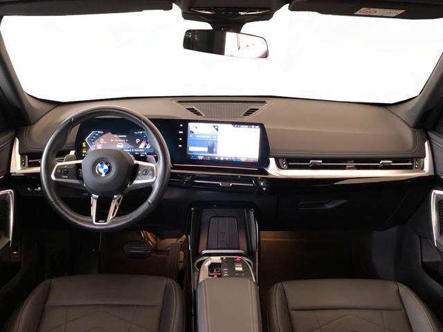 BMW X1 sDrive18d color Gris Plata. Año 2024. 110KW(150CV). Diésel. En concesionario Vehinter Getafe de Madrid