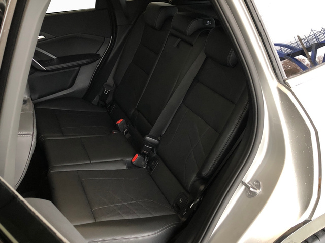 BMW X1 sDrive18d color Gris Plata. Año 2024. 110KW(150CV). Diésel. En concesionario Vehinter Getafe de Madrid