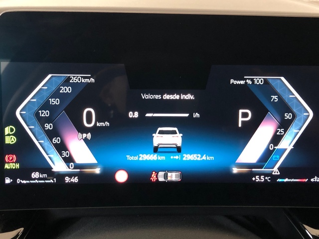 BMW X1 sDrive18d color Gris Plata. Año 2024. 110KW(150CV). Diésel. En concesionario Vehinter Getafe de Madrid