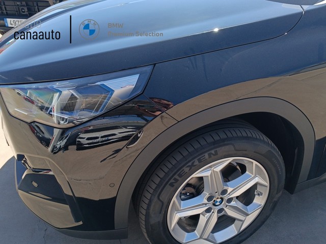 BMW X2 sDrive20i color Negro. Año 2025. 125KW(170CV). Gasolina. En concesionario TACO de Sta. C. Tenerife