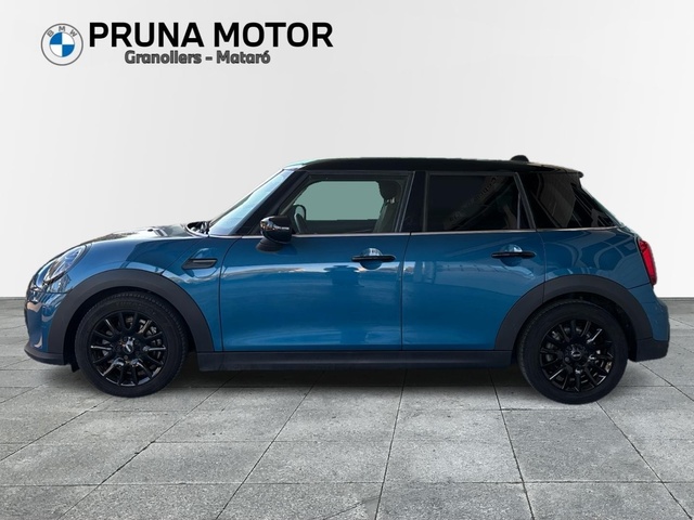 fotoG 2 del MINI MINI 5 Puertas Cooper 100 kW (136 CV) 136cv Gasolina del 2021 en Barcelona